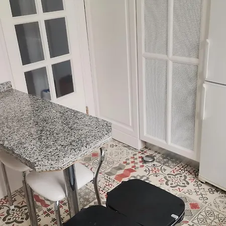 Penthouse Mit Drei Schlafzimmern In Der Naehe Von Natuerlichen Schwimmbaedern By Interhome Apartment *