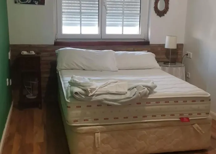 Penthouse Mit Drei Schlafzimmern In Der Naehe Von Natuerlichen Schwimmbaedern By Interhome *