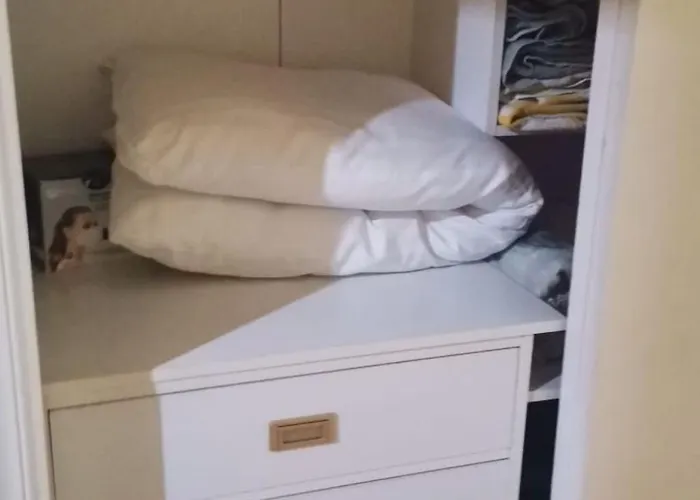 Penthouse Mit Drei Schlafzimmern In Der Naehe Von Natuerlichen Schwimmbaedern By Interhome *