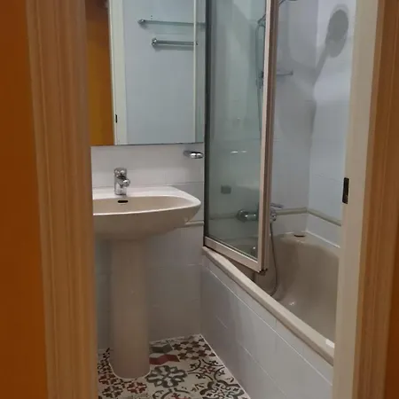 Penthouse Mit Drei Schlafzimmern In Der Naehe Von Natuerlichen Schwimmbaedern By Interhome Apartment Torrevieja