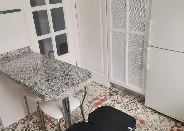 Penthouse Mit Drei Schlafzimmern In Der Naehe Von Natuerlichen Schwimmbaedern By Interhome Apartament *