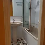 Penthouse Mit Drei Schlafzimmern In Der Naehe Von Natuerlichen Schwimmbaedern By Interhome Апартаменты Торевьиа